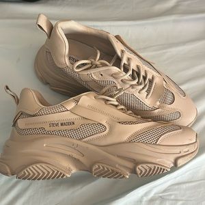Steve Madden chunky tennis shoes